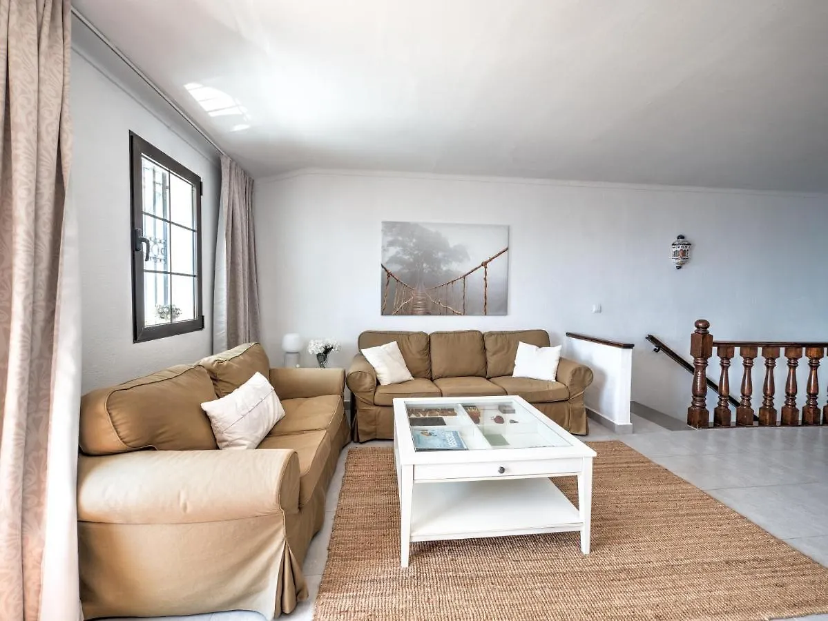 Villa Beautiful Townhouse With Two Terraces In Nerja