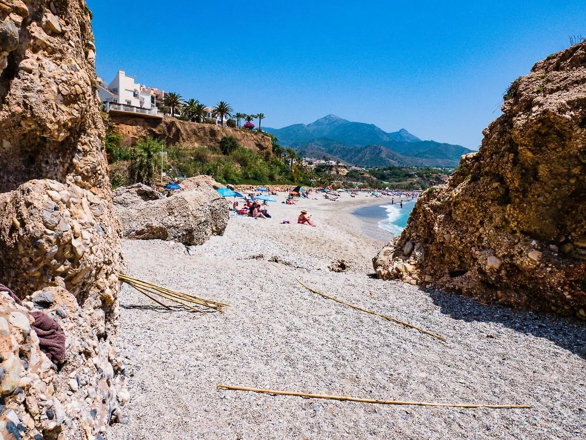 Villa Beautiful Townhouse With Two Terraces In Nerja 0*,
