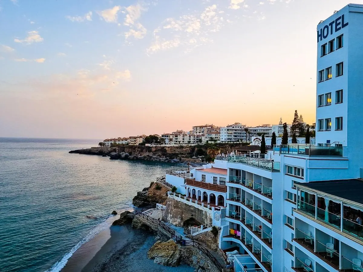 Villa Beautiful Townhouse With Two Terraces In Nerja