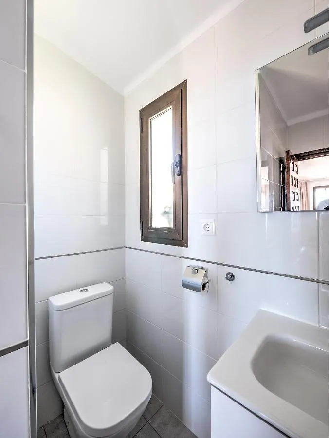 Villa Beautiful Townhouse With Two Terraces In Nerja