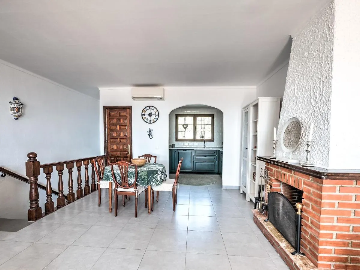 Villa Beautiful Townhouse With Two Terraces In Nerja